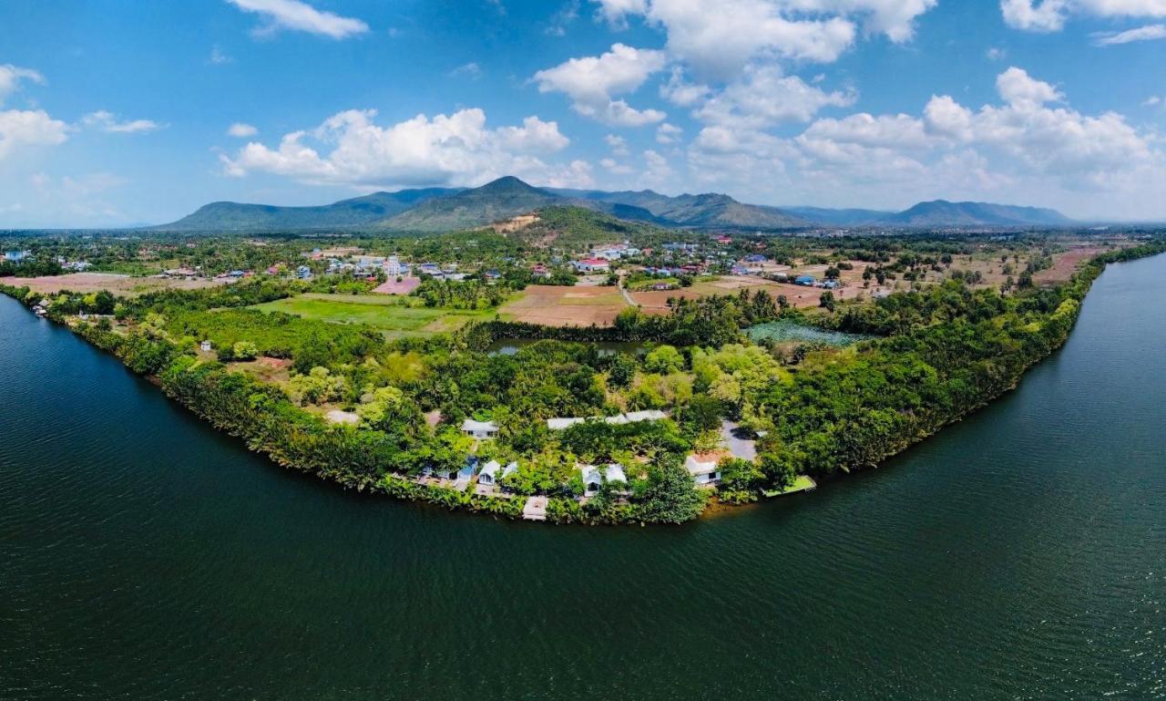 Kampot Riverfront Boutique Екстериор снимка