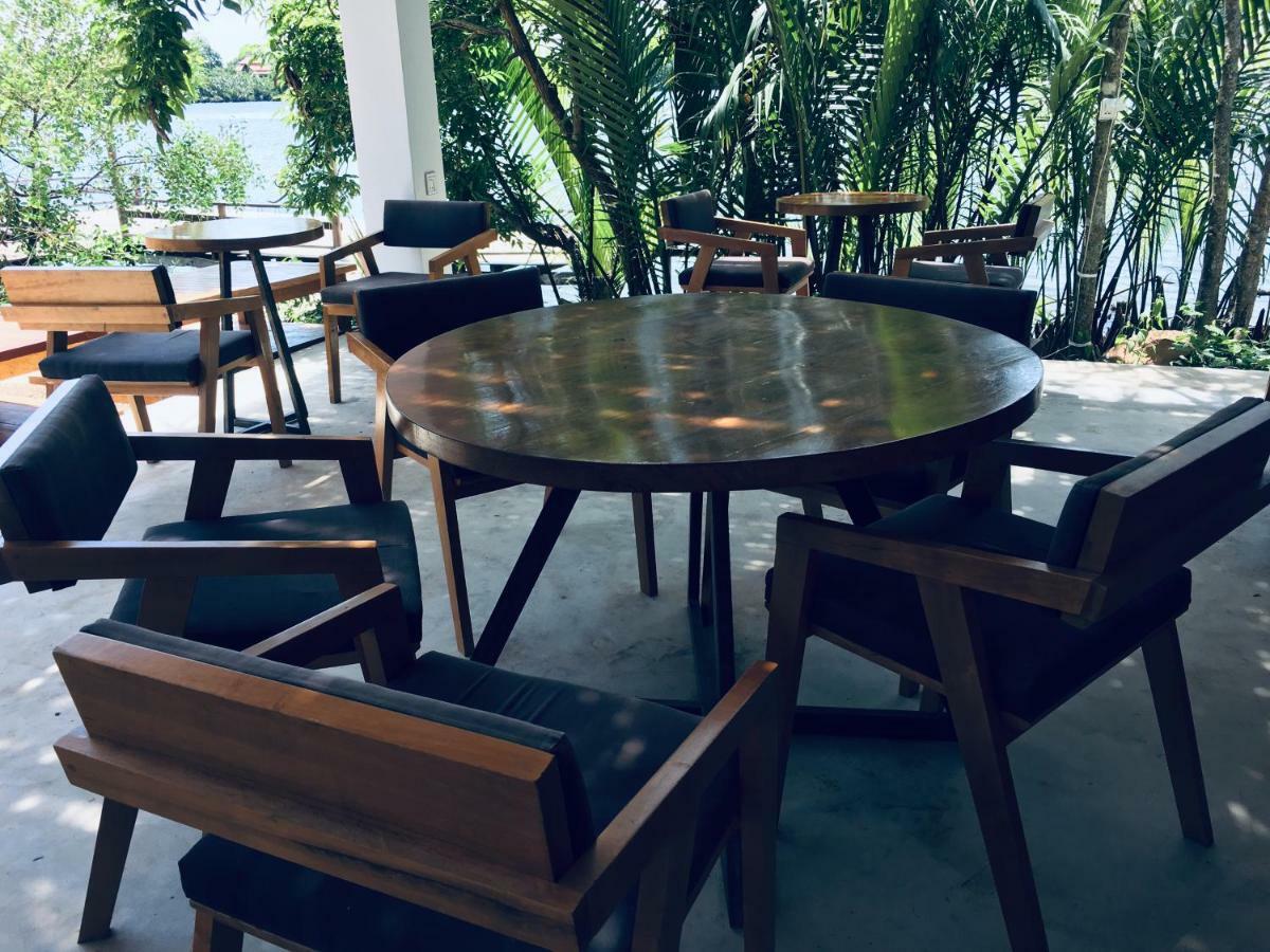 Kampot Riverfront Boutique Екстериор снимка